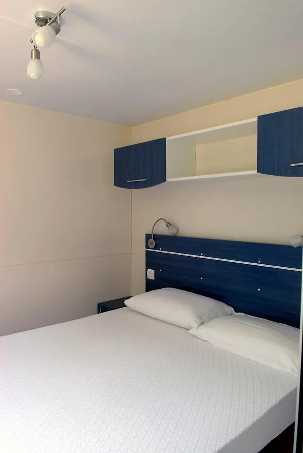 Camping La Rocca 马内尔巴 4*,  意大利